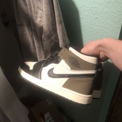 Jordan 1 Mocha