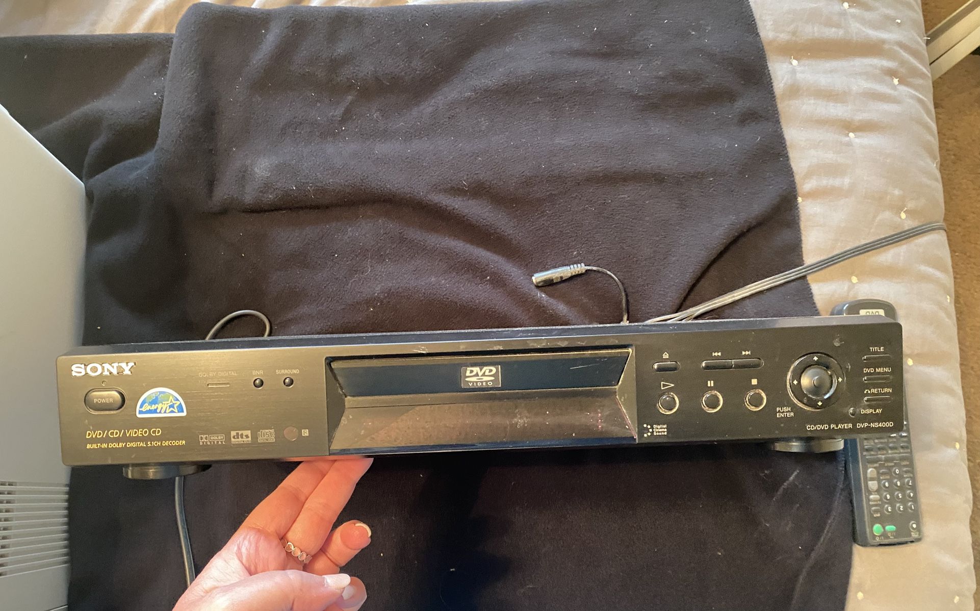 Sony DVP-NS400D CD/DVD Player With Remote