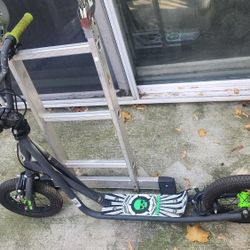 Scooter In Great Condition My Kid Don't Used 