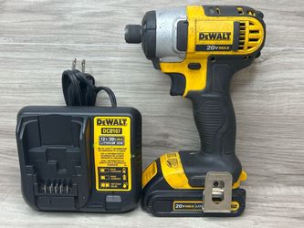 DeWalt DCF885 20V Max 1/4" Impact Driver with Battery and Charger (PO1027351)