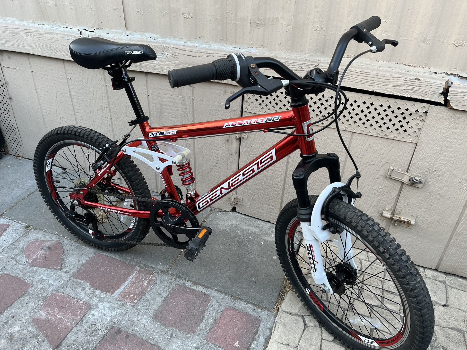 goodbike evryting work good tires size 20 kids bike