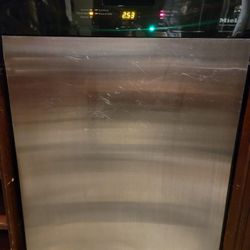 Meile Futura Classic Plus Dishwasher