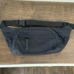 Lululemon On The Beat Belt Bag