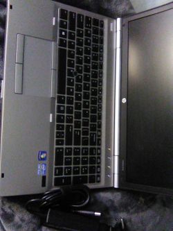 HP Elite Book 8570P Laptop in very good cosmetic shape. Needs hard dive and memory Dimms battery runs strong comes charger. Sold as is for parts only