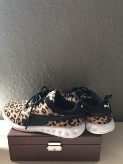 PUMA Sneakers Women size 7! Must Go This Weekend