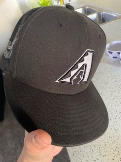 Fitted hat