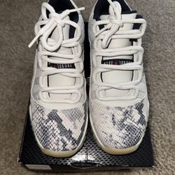 Retro Jordan 11 Low 'Light Bone Snakeskin’