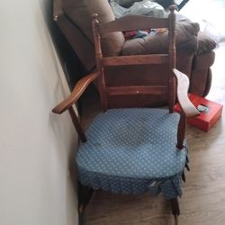Rocking Chair 