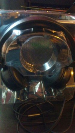 Coby Aluminum Headphones