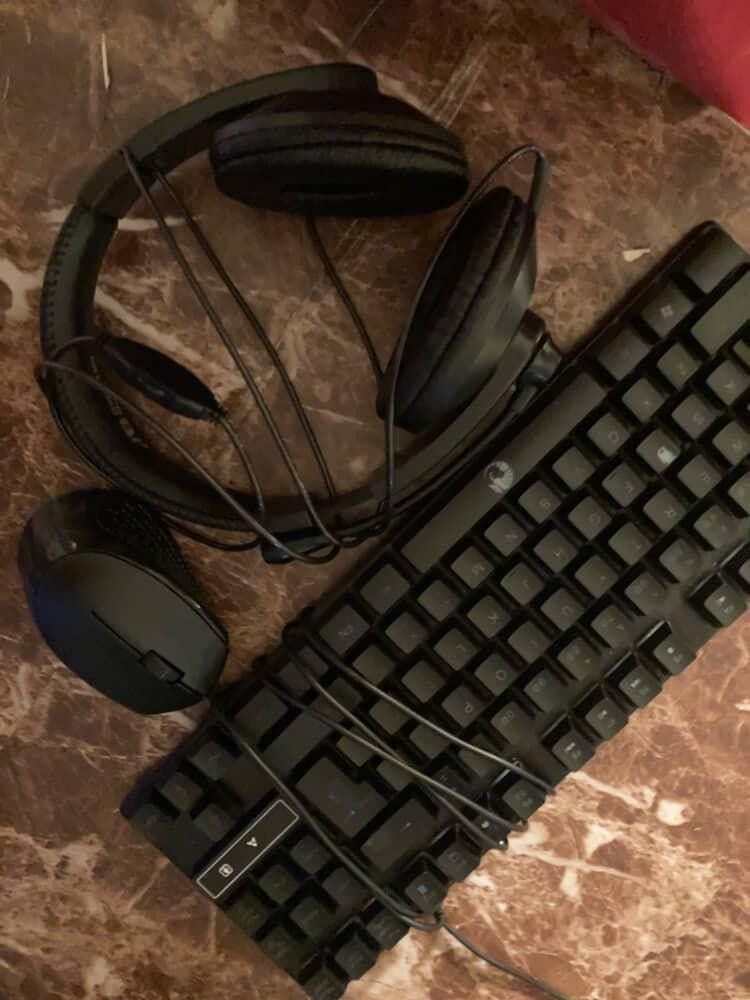Gaming Keyboard And Mouse with Headphones