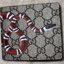 Gucci Kingsnake Print GG Supreme Card Holder w/ Box