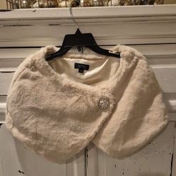 Brand New! Fur Shoulder Coat /Cape