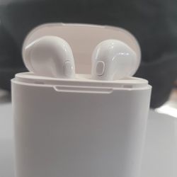 Bluetooth Earbuds With Charging Case