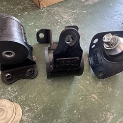 Honda Element 1320 Solid Motor Mount 