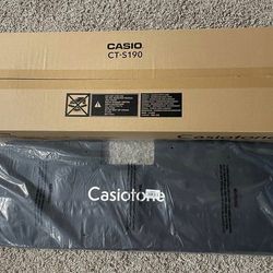Casio_CT-S190 61-key Portable Keyboard/piano Bundle.