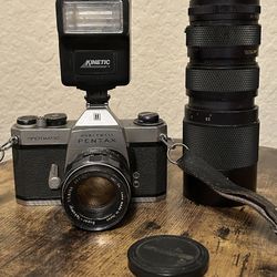 Honeywell Pentax Spotmatic 35mm Camera with Kinetic Flash And Telephoto Lens 