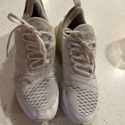 Nike Air 270 Shoes 