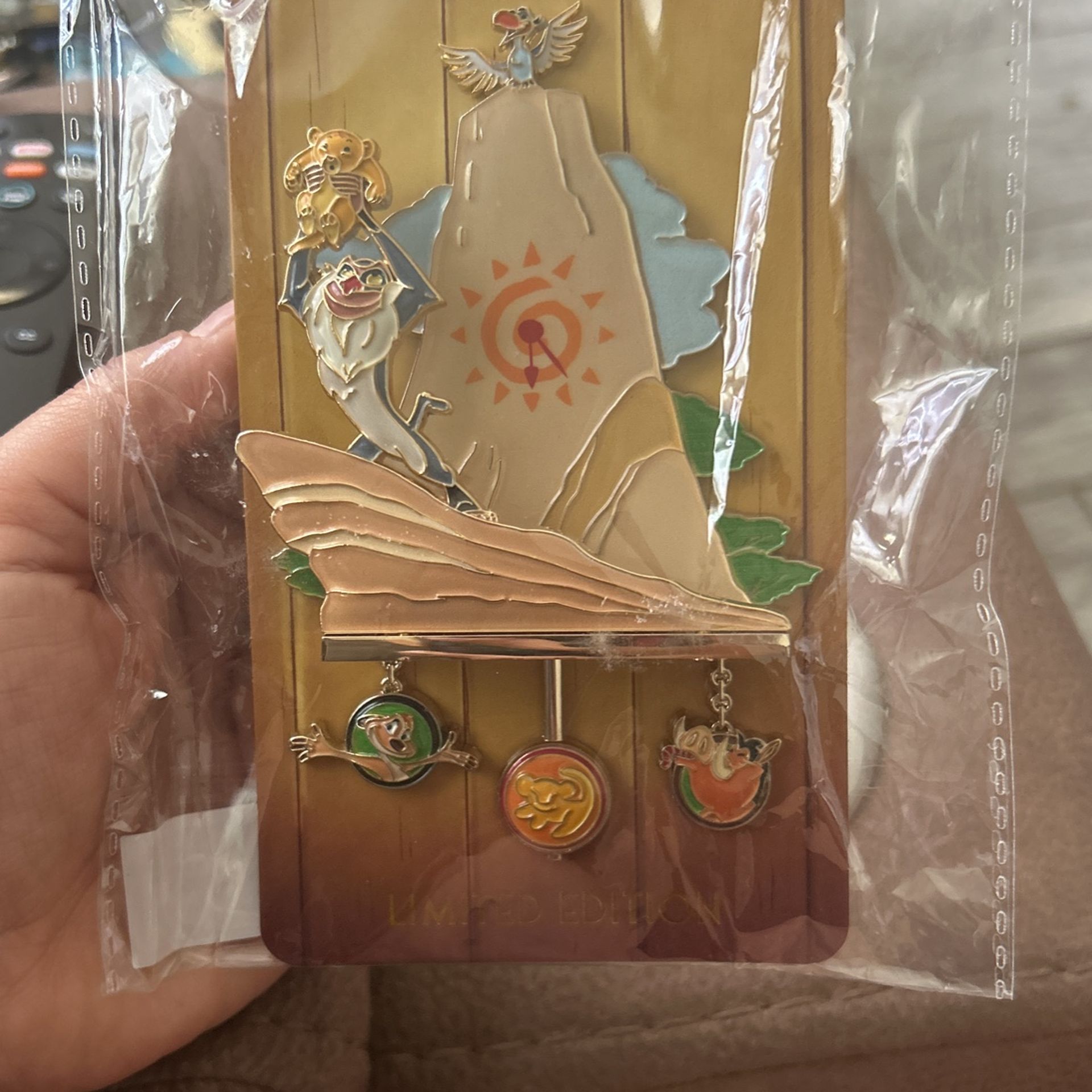 Disney Clock Lion King Pin