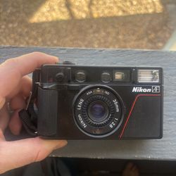 Nikon L35 Af Point An Shoot