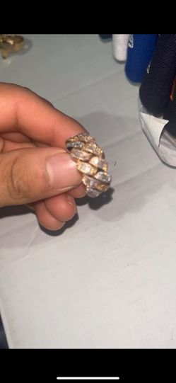 Gold Diamond Ring 