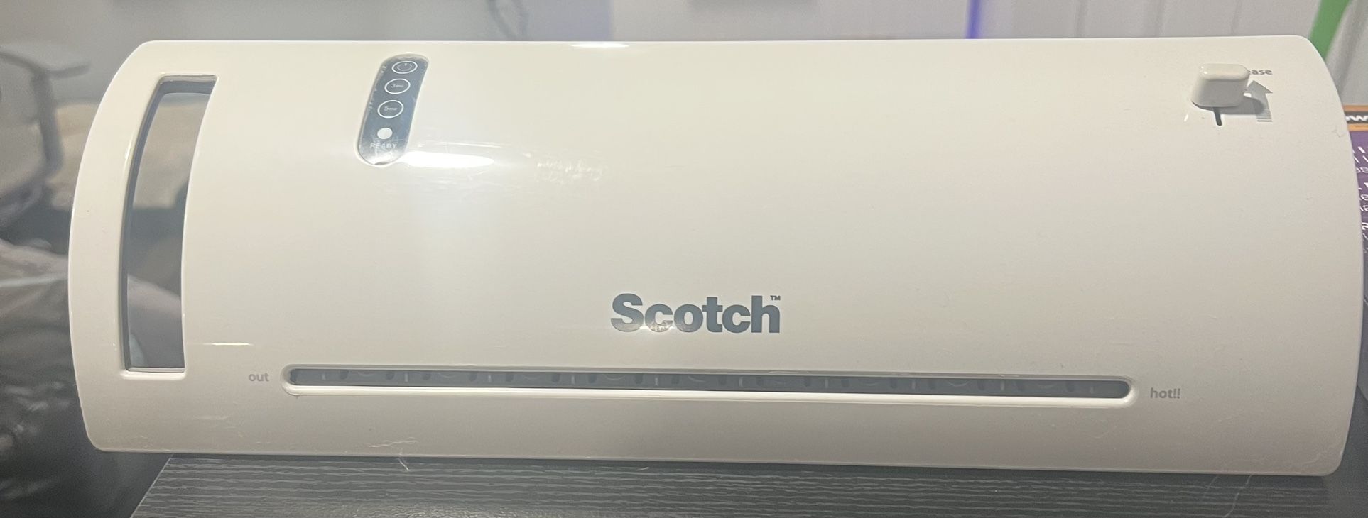 Scotch Thermal Laminator with pouches