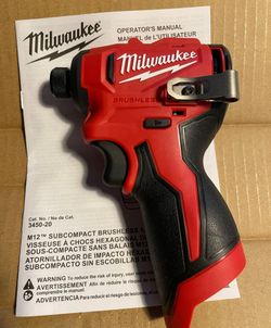 Milwaukee M12 subcompact impact driver