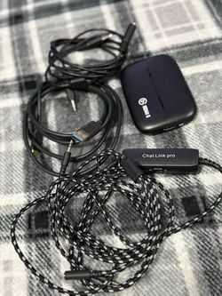 Elgato HD60S Game Capture Card and chat cables