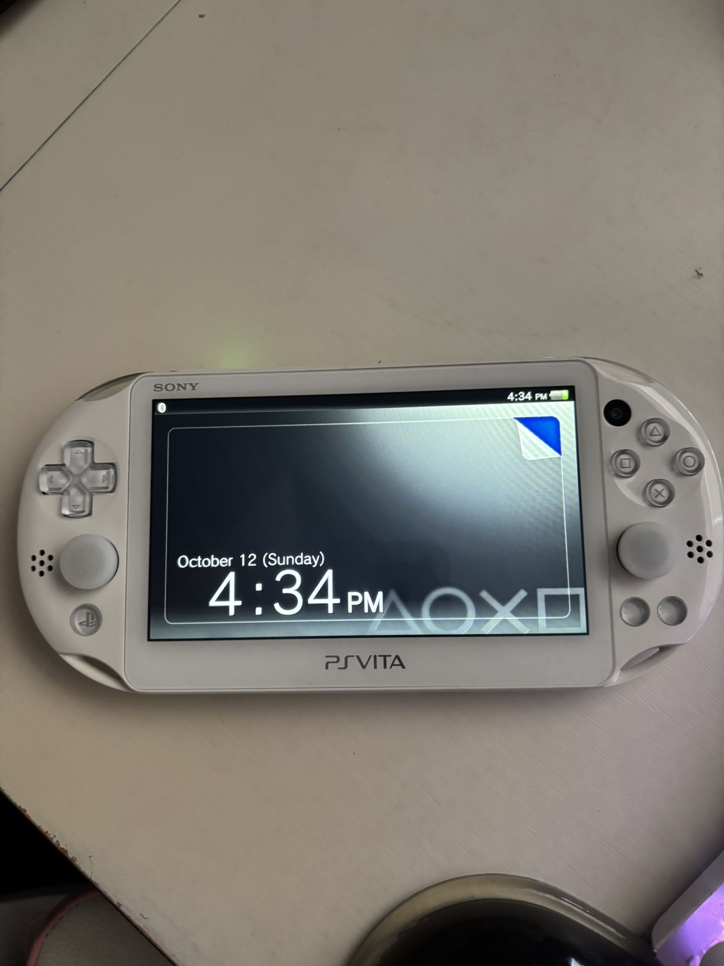 White PS Vita