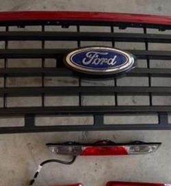 2015, 2016, 2017 FORD F150 XLT SPORT RED HEADLIGHT SET, GRILLE ASSEMBLY & TAIL LIGHTS ORIGINAL PRE-OWNED