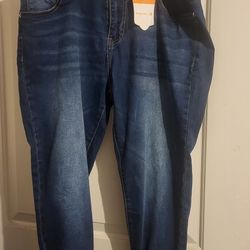 Women's Capri Jeans