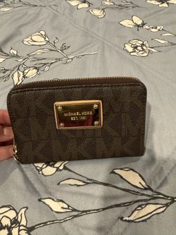 Original Michael Kors Small Logo and Leather Wallet