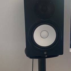 Yamaha HS8 Speakers And Stands