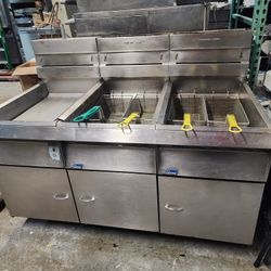 PITCO 65-70LB DOUBLE BAY GAS DEEP FRYER W/HEATED DUMP STATION+INFILTRATION UNIT