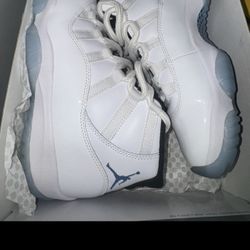 LEGEND BLUES JORDAN 11 HIGH 7.5 MENS