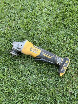 DEWALT GRINDER