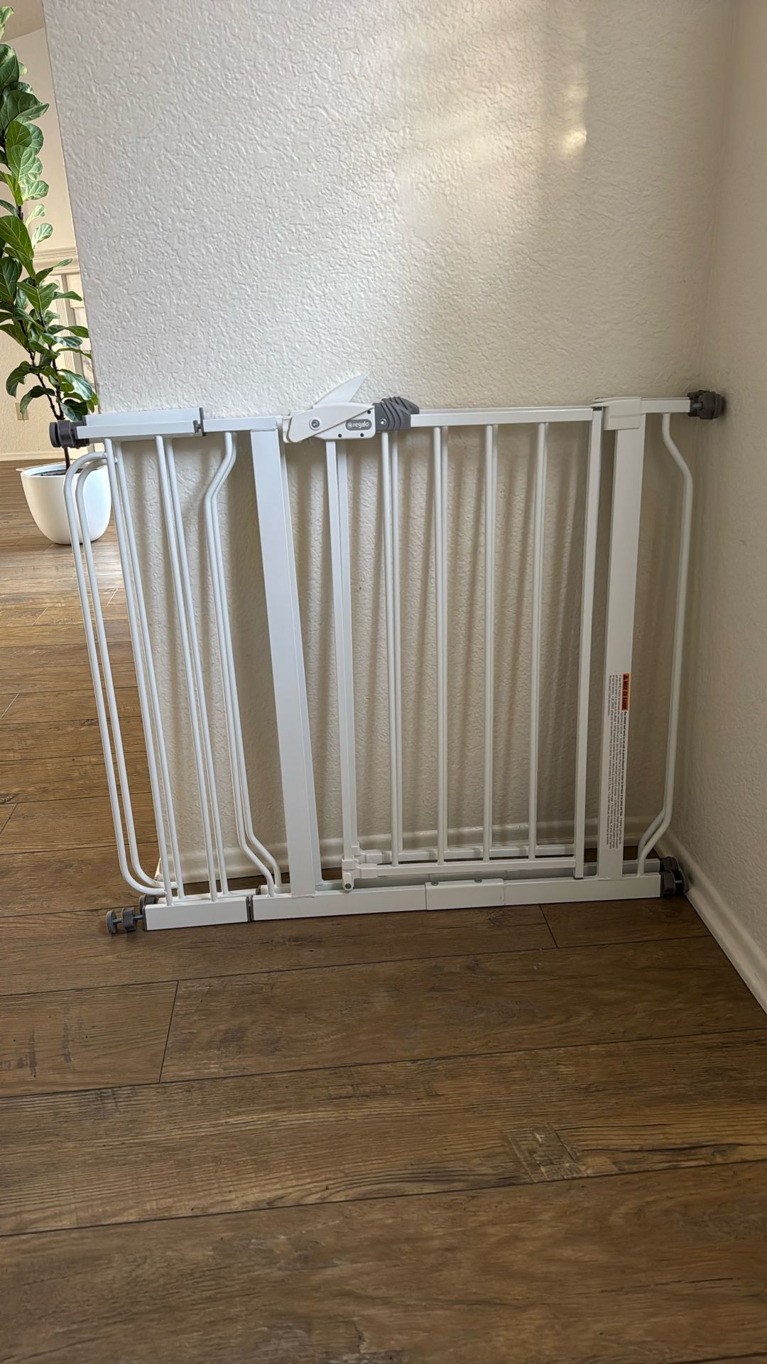 2 Regalo Baby Gates