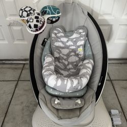 4moms mamaRoo4 Multi-Motion  Electric Baby Swing