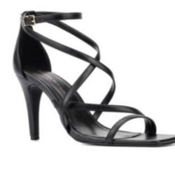 Black High Heels- Brand new In Box (size 8)