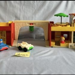 1973 Vintage Fisher Price Play Family Village
