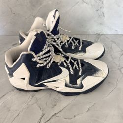 Men’s Size 11 Cowboy Nike Shoes