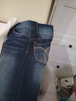 Women's Pants Size 9.