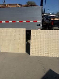 Miden Son dos y miden 46 x43 $25 por las 2