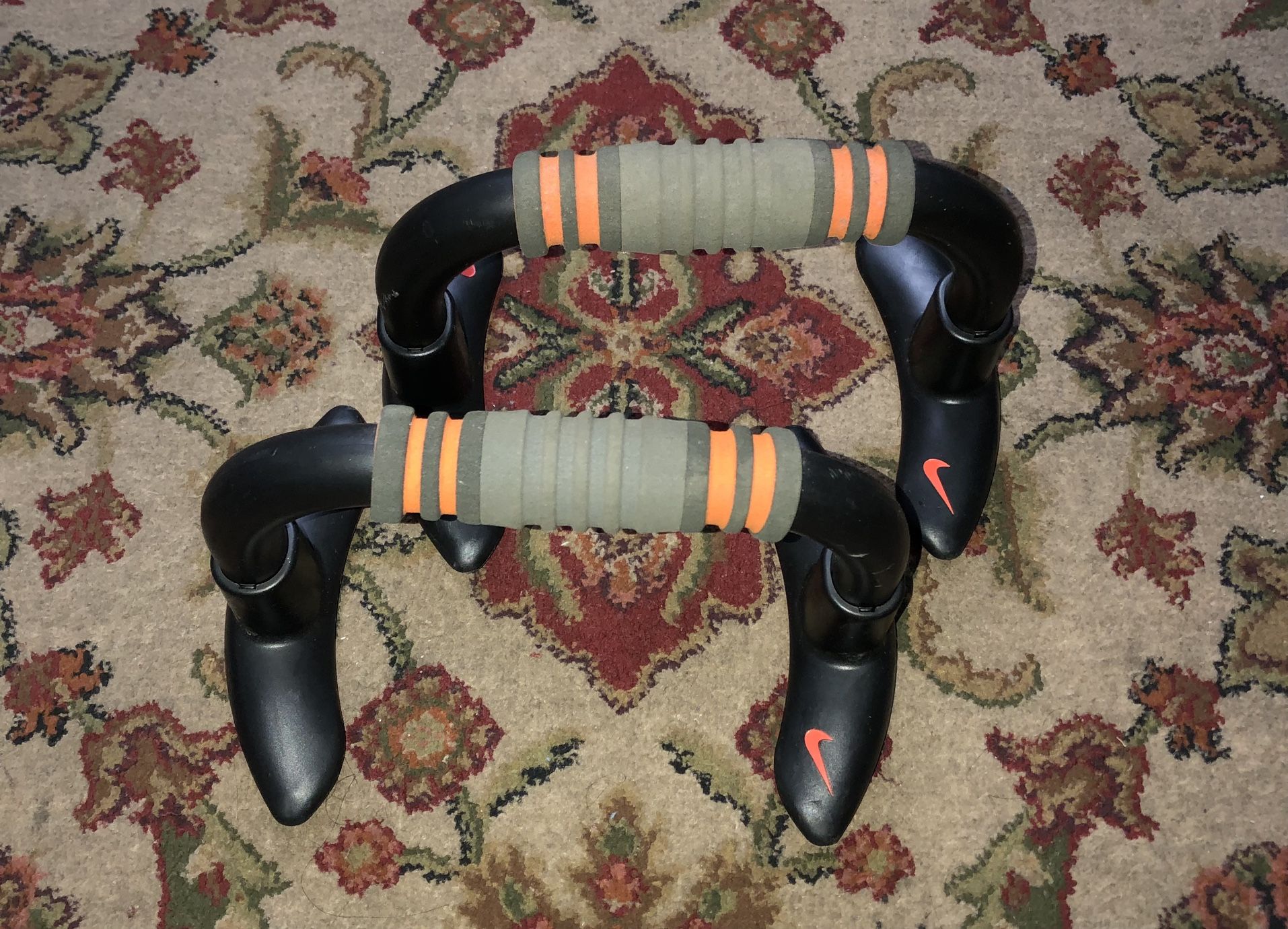    Barbell Clips Clamps Gym Fitness Workout Weightlifting/ Nike Push Up Grips 