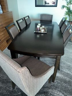 Dining table and hutch