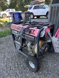 Titan Power 5500W Portable Gas Generator