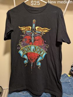 Unisex Bon Jovi Graphic Tee Medium