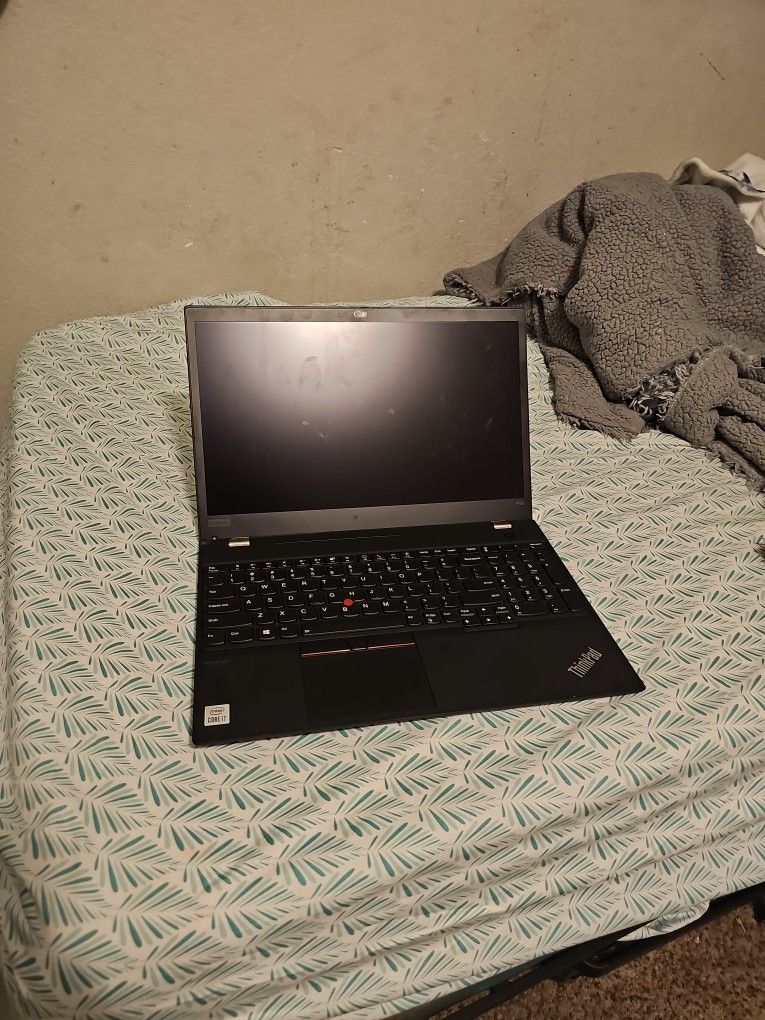 (TRADES) Lenovo P15s Gen 1