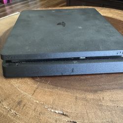 PS4 Slim