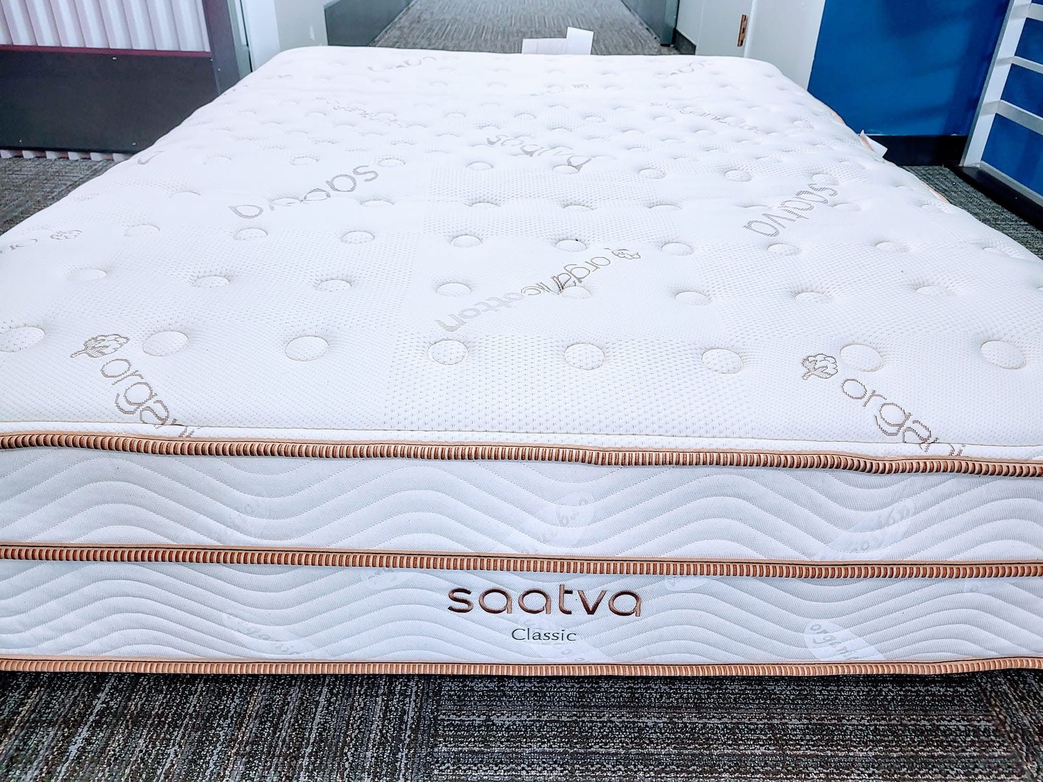 Saatva Classic Plush 14.5โ King Mattress Bed