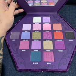 Jeffree Star Blood Lust Palette 